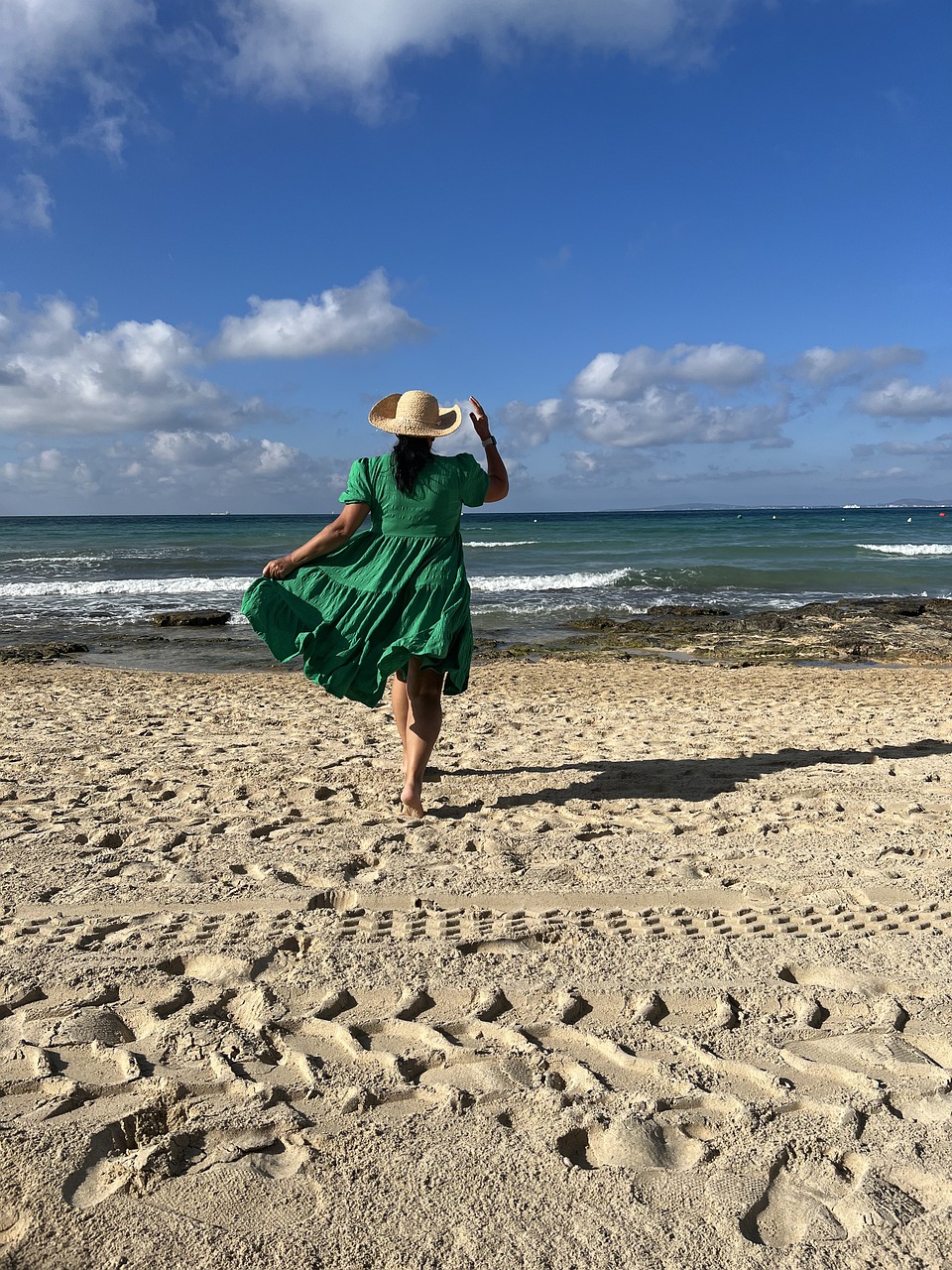 woman, beach, green dress